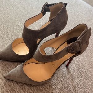 Elegant Gray Suede Women's Heels